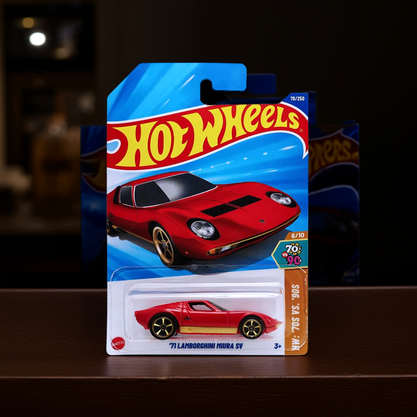 Hot Wheels - 71 Lamborghini Miura Sv - 70s Vs 90s 6/10 5