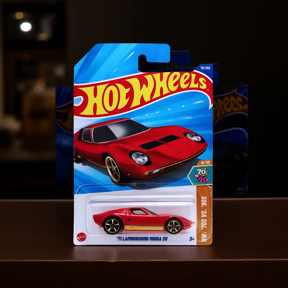 Hot Wheels - 71 Lamborghini Miura Sv - 70s Vs 90s 6/10 5