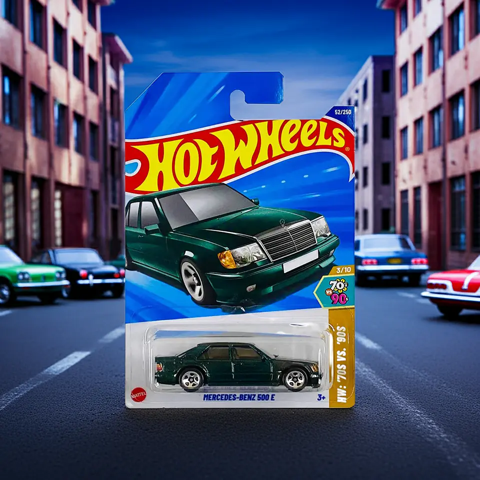 Hot Wheels - Mercedes-Benz 500 E - 70s vs 90s 3/10 6