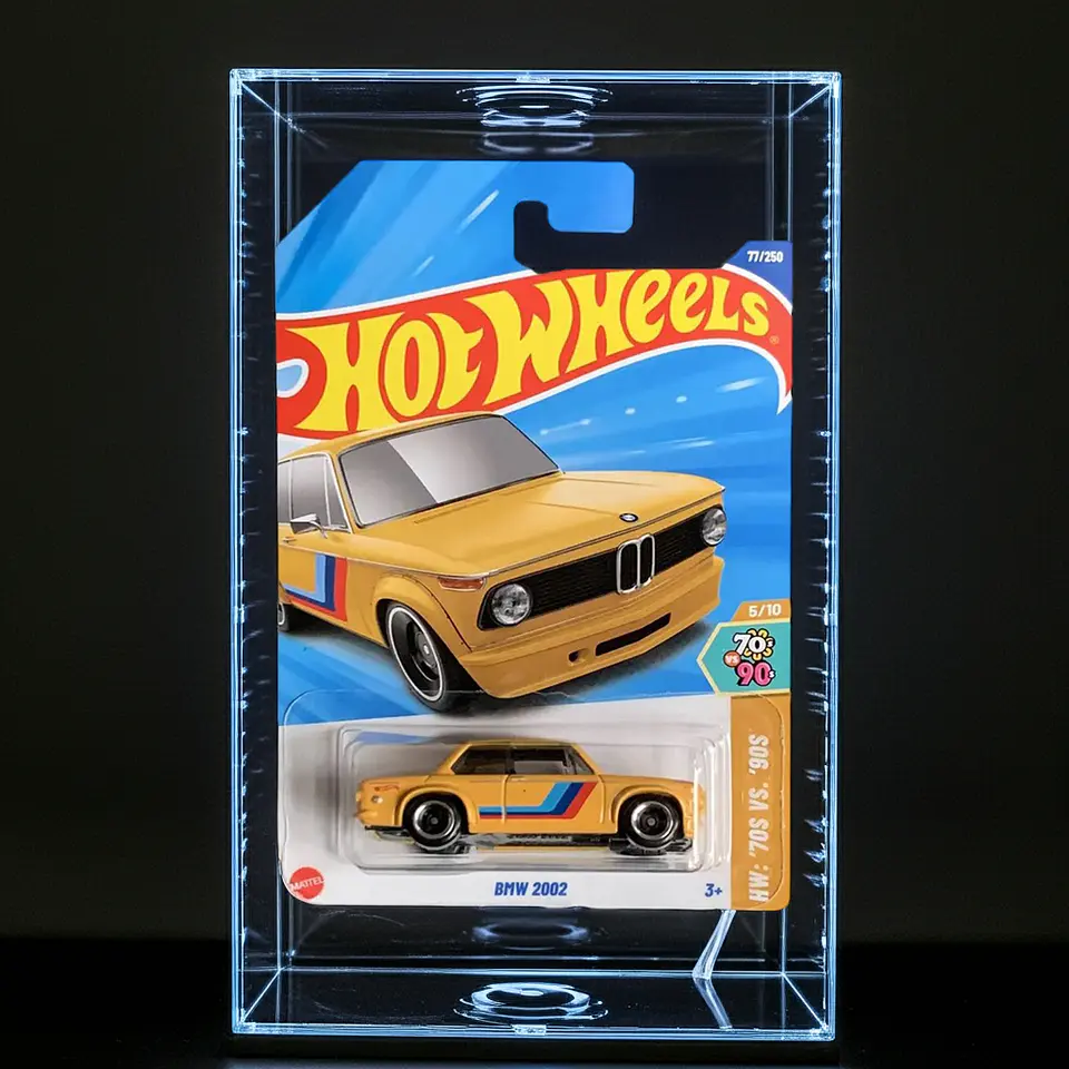Hot Wheels - BMW 2002 - 70s Vs 90s 5/10 6