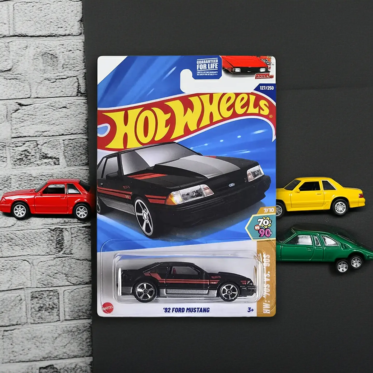 Hot Wheels - 92 Ford Mustang - HW 70s Vs 90s 7/10 4