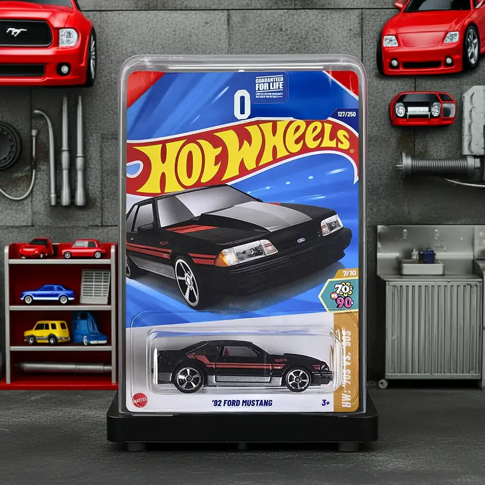 Hot Wheels - 92 Ford Mustang - HW 70s Vs 90s 7/10 5
