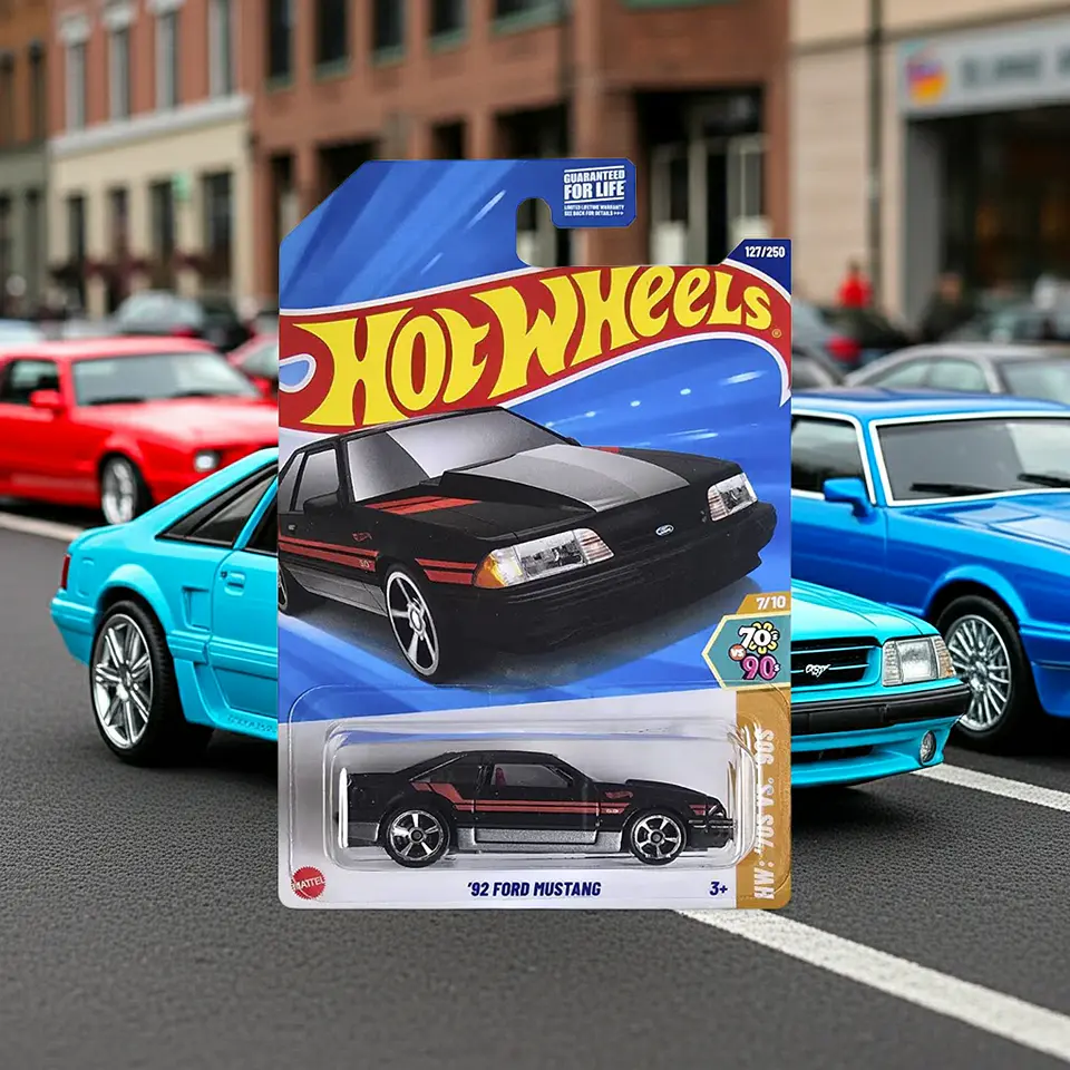 Hot Wheels - 92 Ford Mustang - HW 70s Vs 90s 7/10 8