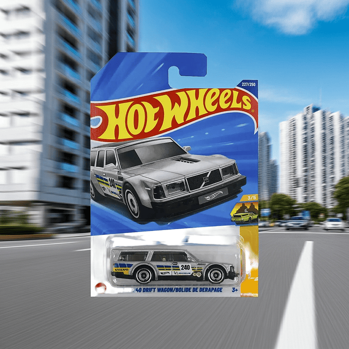Hot Wheels - Volvo 240 Drift Wagon/Bolide de Derapage - Wagons Familiales 3/5 4