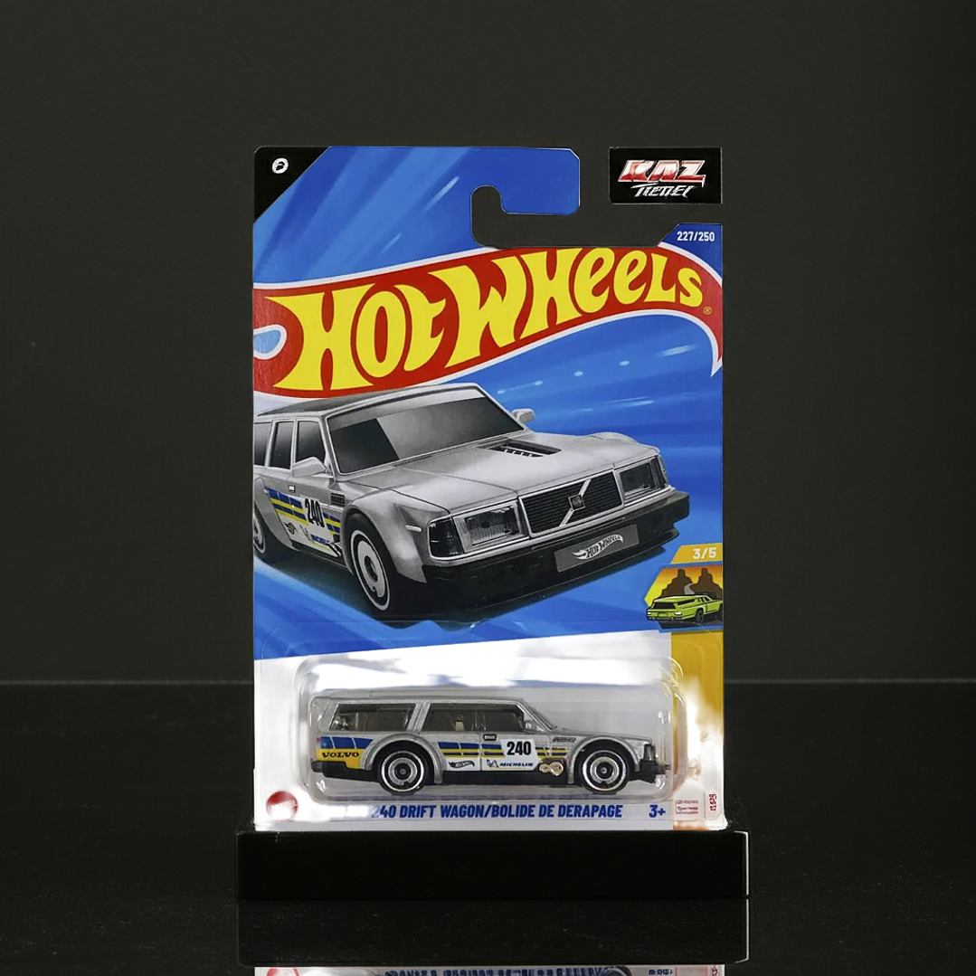 Hot Wheels - Volvo 240 Drift Wagon/Bolide de Derapage - Wagons Familiales 3/5 7