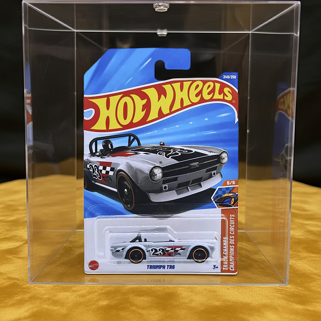 Hot Wheels - Triumph Tr6 - Track Champs 5/5 TREASURE HUNT (TH) 7