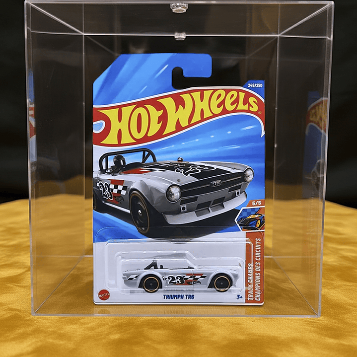 Hot Wheels - Triumph Tr6 - Track Champs 5/5 TREASURE HUNT (TH) 7