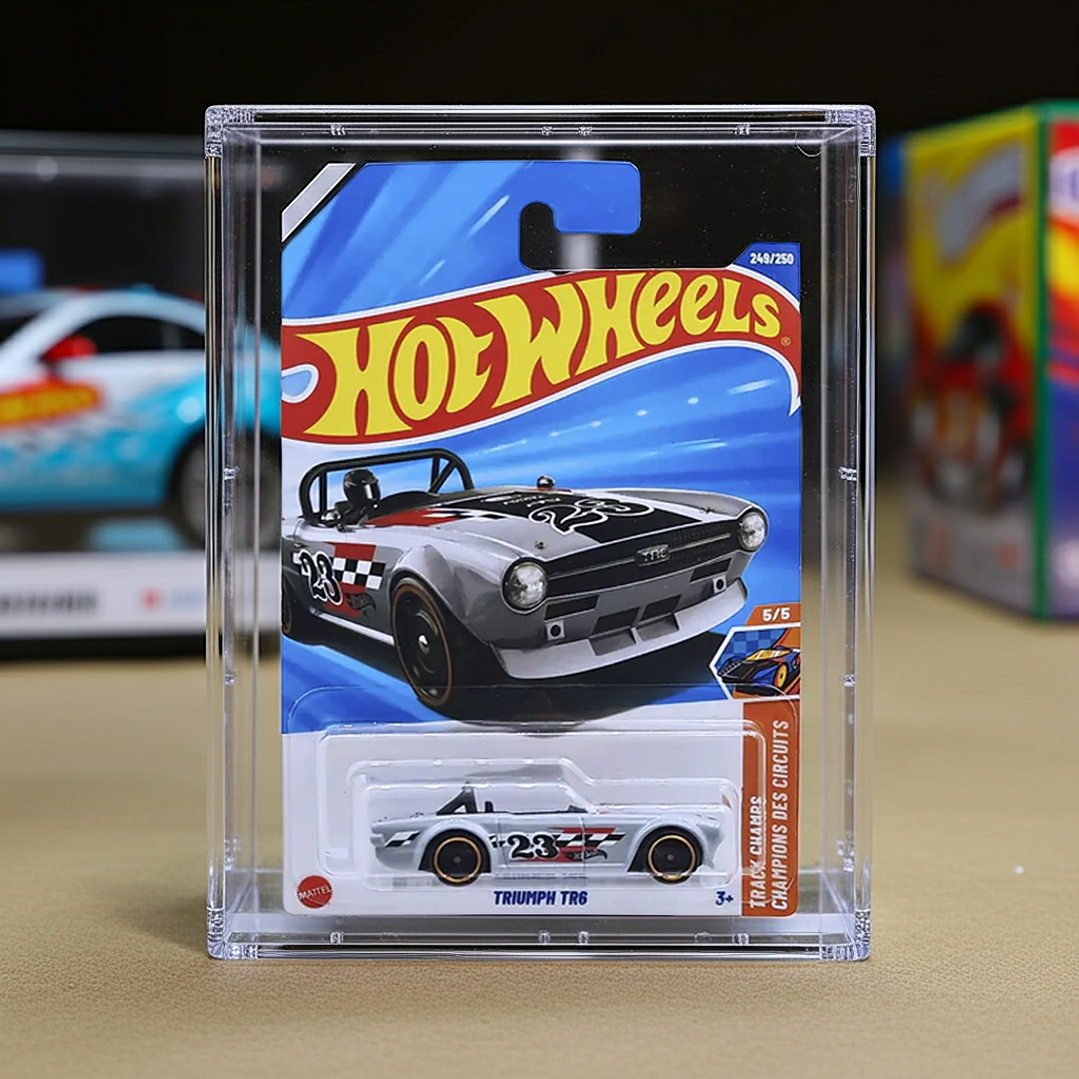 Hot Wheels - Triumph Tr6 - Track Champs 5/5 TREASURE HUNT (TH) 8
