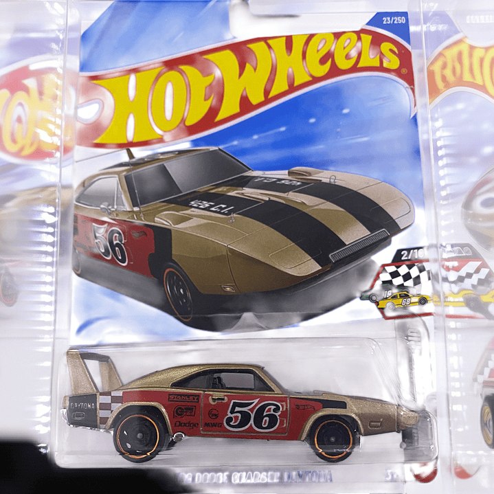 Hot Wheels - 69 Dodge Charger Daytona - HW Startung Grid 2/10 3