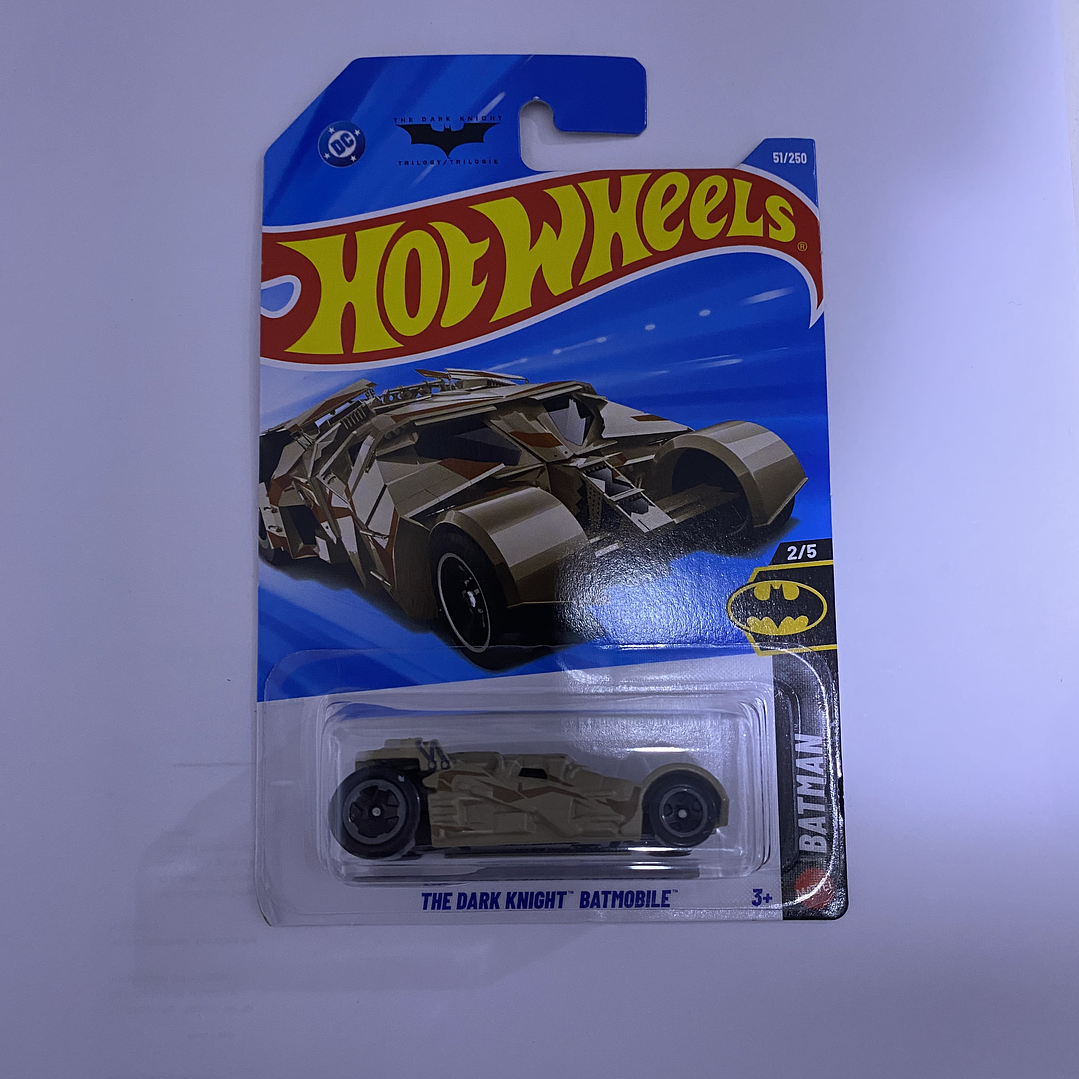 Hot Wheels - The Dark Knight Batmobile - Batman 2/5 1