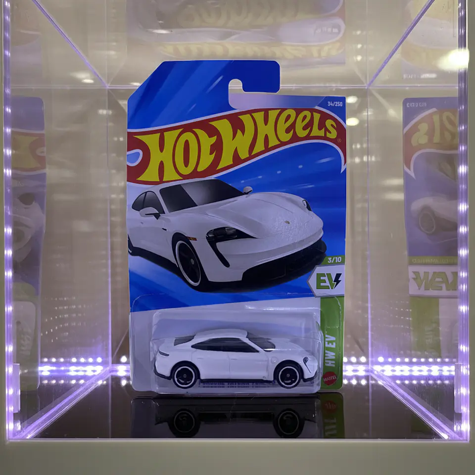 Hot Wheels - Porsche Taycan Turbo S - HW EV 3/10 6