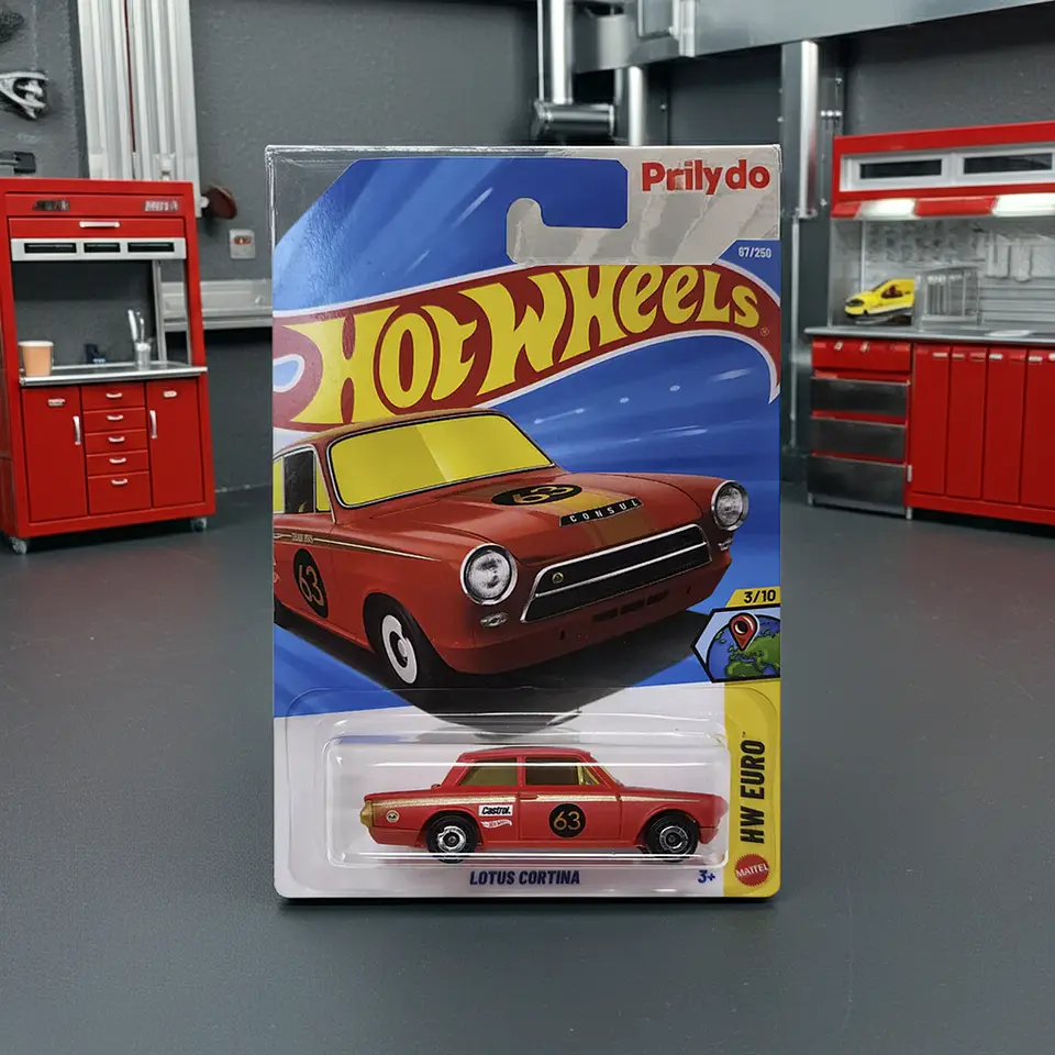 Hot Wheels - Lotus Cortina - HW Euro 3/10 - Escala 1:64 Coleccionable 3