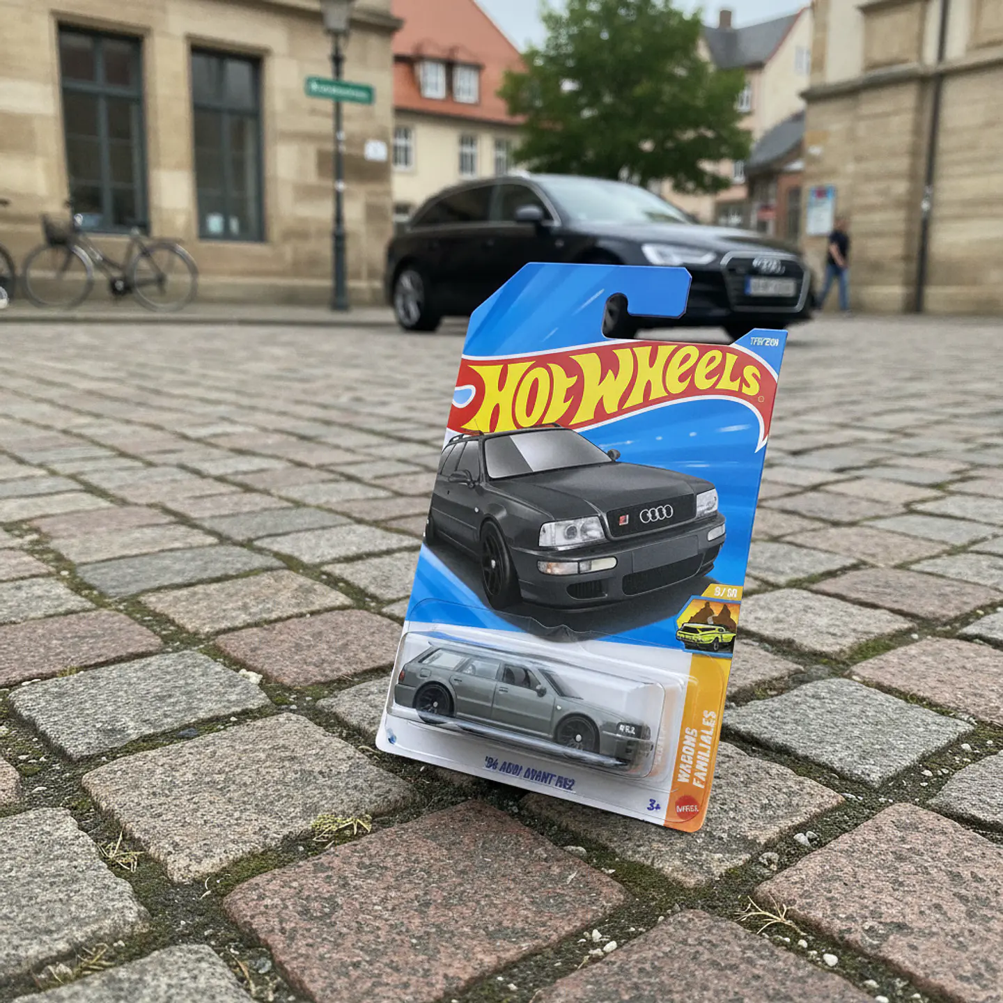 Hot Wheels - 94 Audi Avant RS2 - Wagon Familiales 8/10 - Escala 1:64 2
