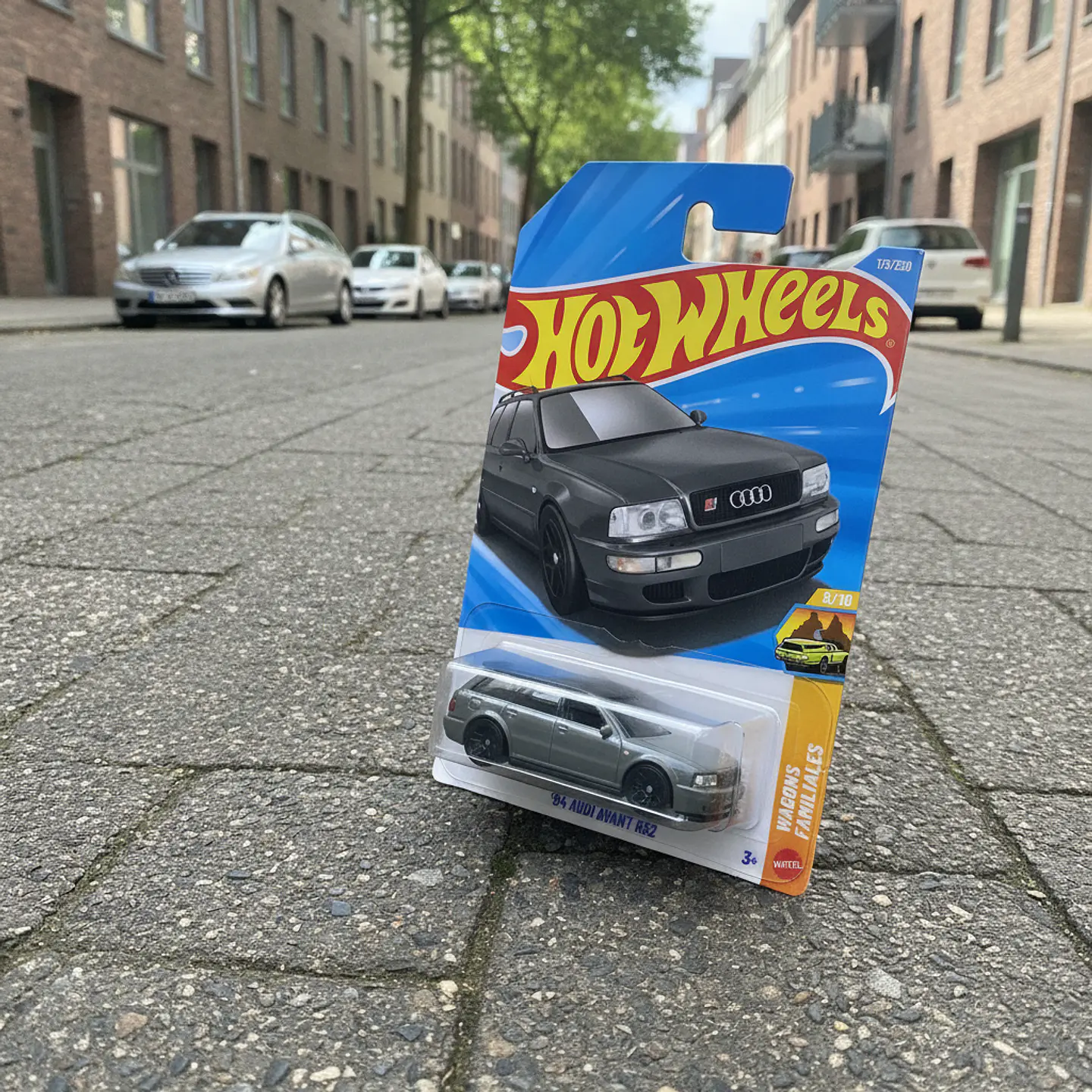 Hot Wheels - 94 Audi Avant RS2 - Wagon Familiales 8/10 - Escala 1:64 3