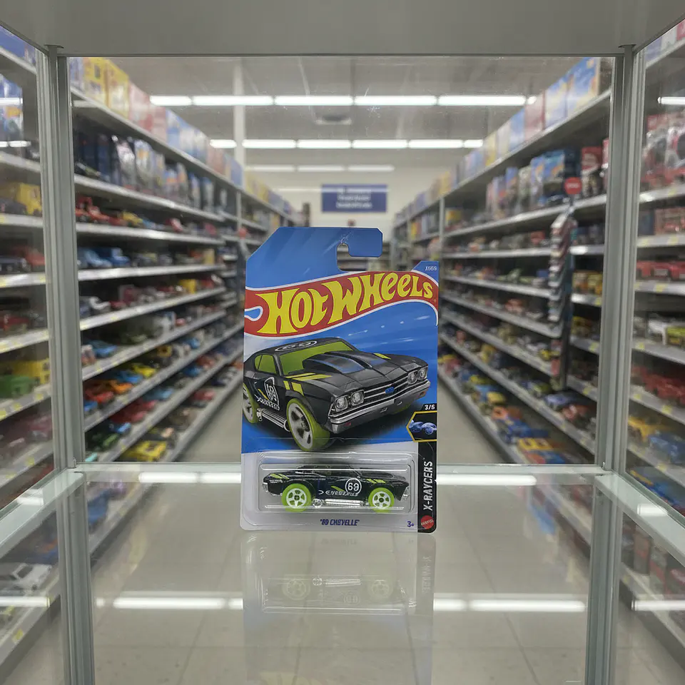 Hot Wheels - 69 Chevelle - X-Raycers 3/5 - Escala 1:64 2