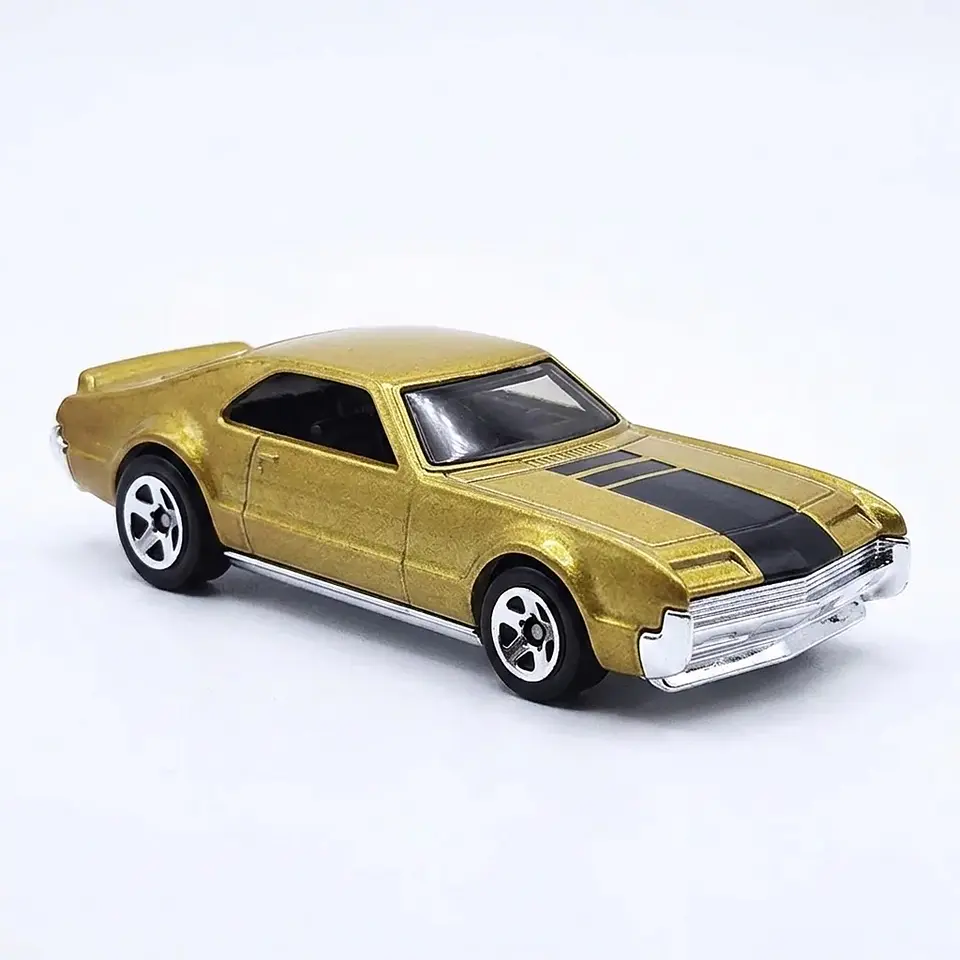 Hot Wheels - Custom / Personnalise 66 Toronado - Factory Fresh 4/5 - Escala 1:64 2026 3
