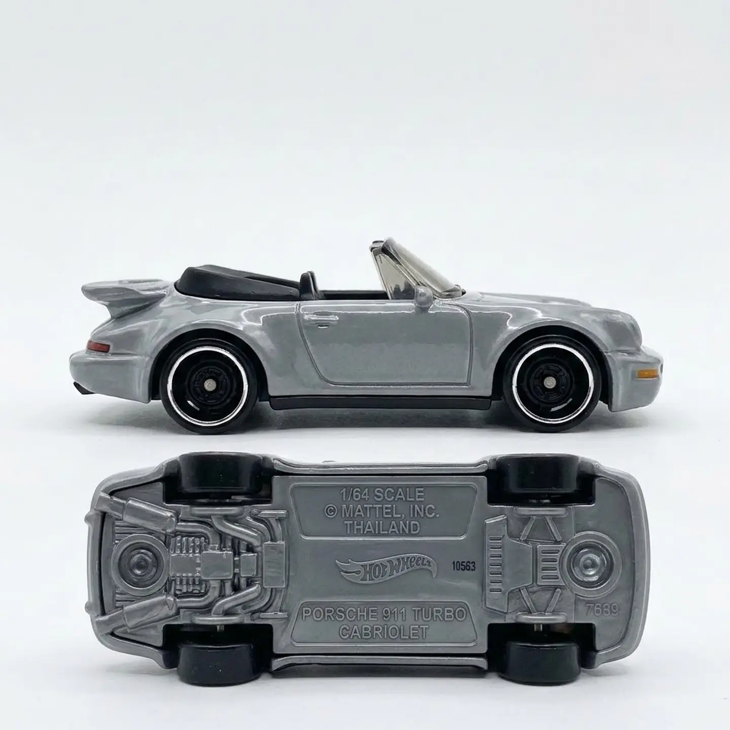 Hot Wheels - Porsche 911 Turbo Cabriolet - Drop Tops 3/5 - Escala 1:64 4