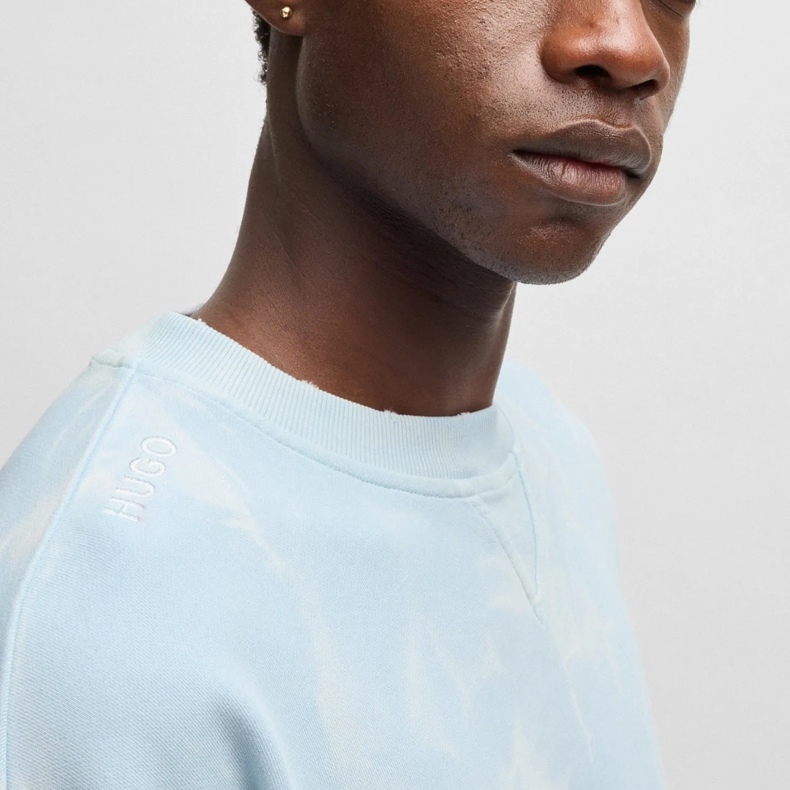 BUZO LOOSE FIT EN FELPA DE ALGODÓN EN EFECTO TEÑIDO CON NUDOS HOMBRE 5