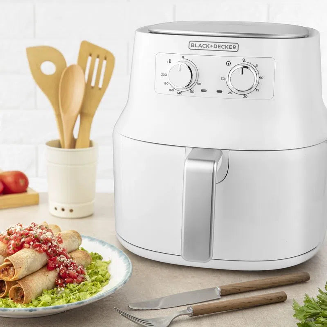 Freidora de Aire 4.5 Litros /Black and Decker 1