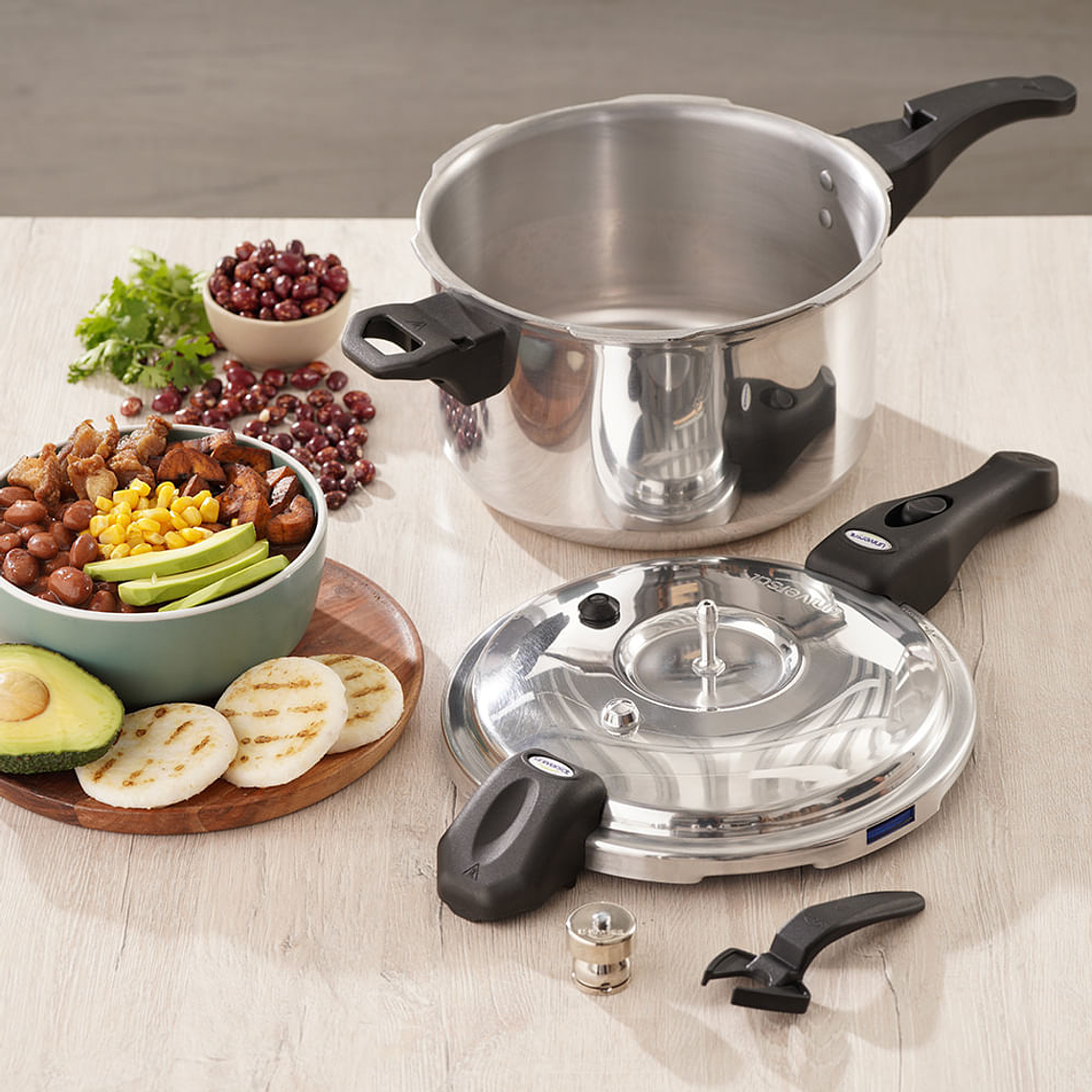 Olla a Presión Ultra Max en aluminio con cierre interno 5