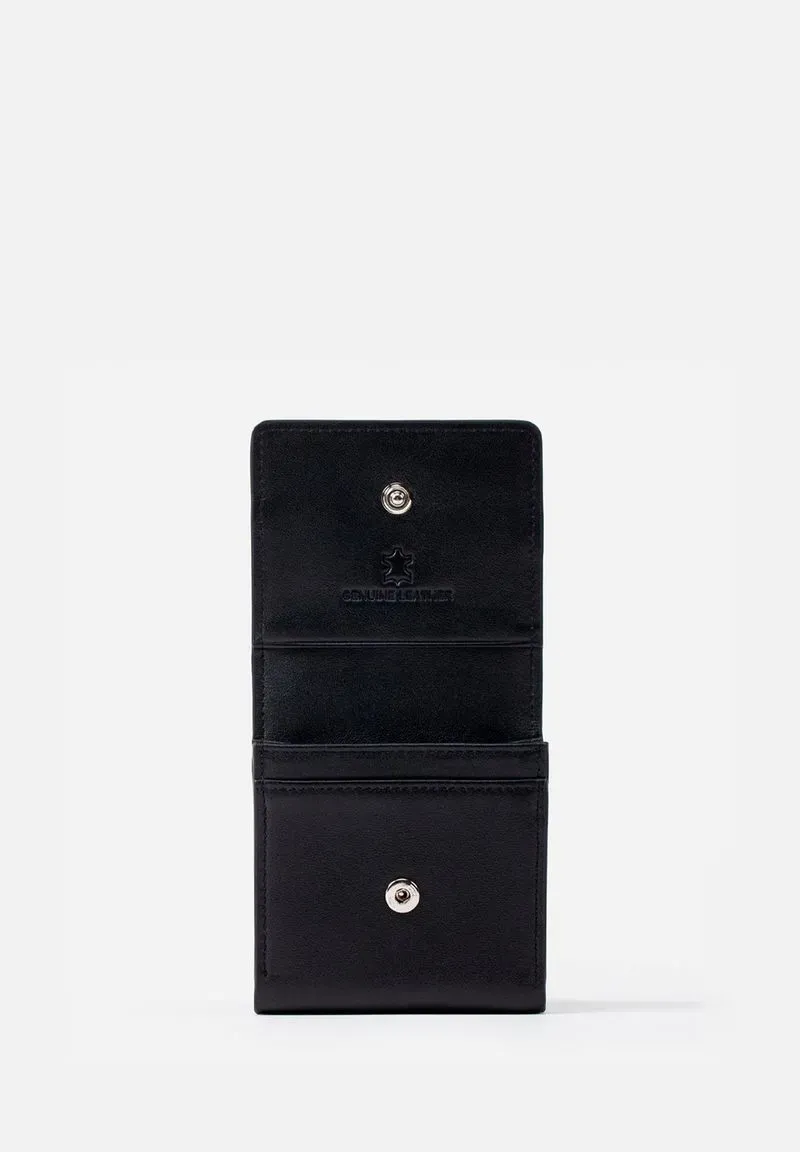 MONEDERO CASUAL CON LINEA DE COLOR EN CONTRASTE 2
