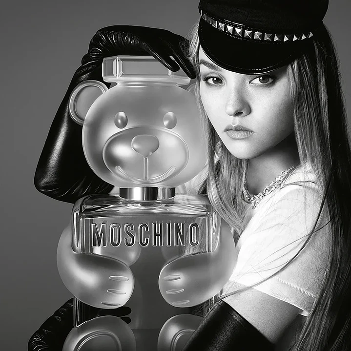 Perfume Mujer Toy 2 Moschino EDP 100ml Floral y Fresco 4