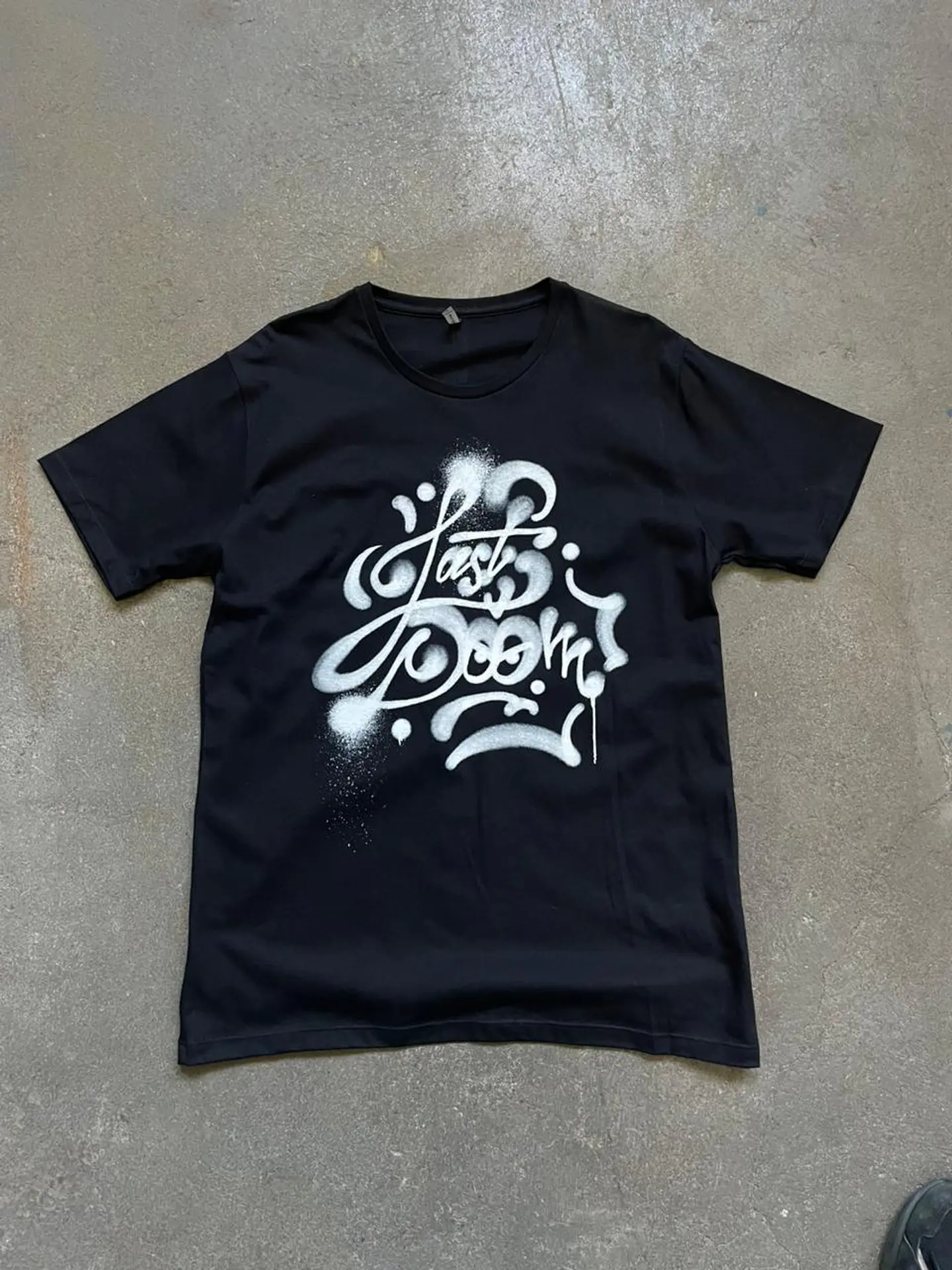 Lettering Clasic Fit Negro 1