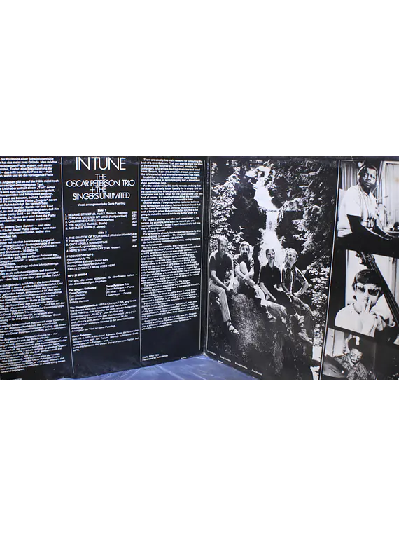 Oscar Peterson Trio + The Singers Unlimited ‎– In Tune