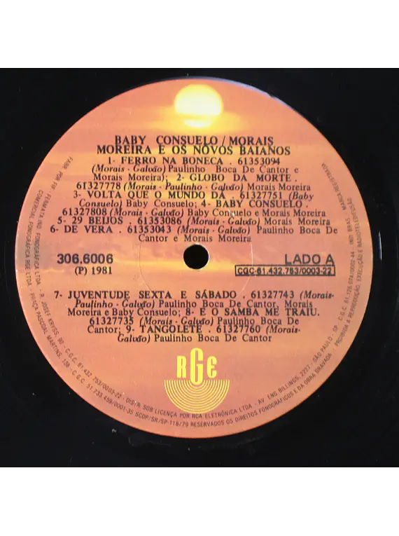 Novos Baianos - É Ferro na Boneca! (+ sencillos del período)