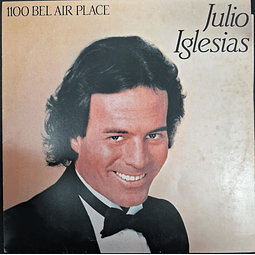 Julio Iglesias – 1100 Bel Air Place