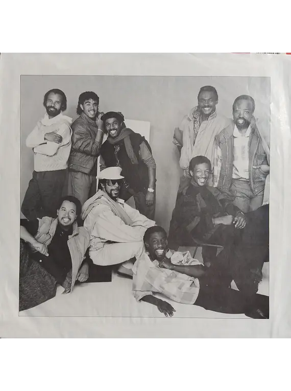 Kool & The Gang – Emergency