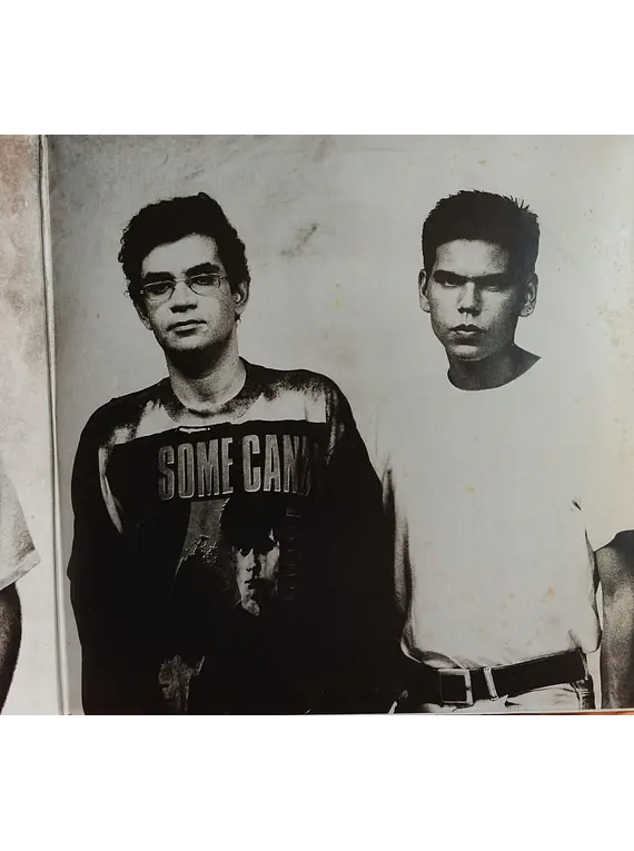 Legião Urbana – V