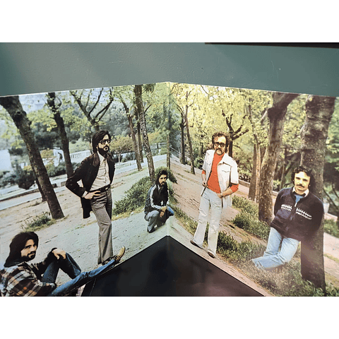 Cem Karaca ve Dervişan – Yoksulluk Kader Olamaz