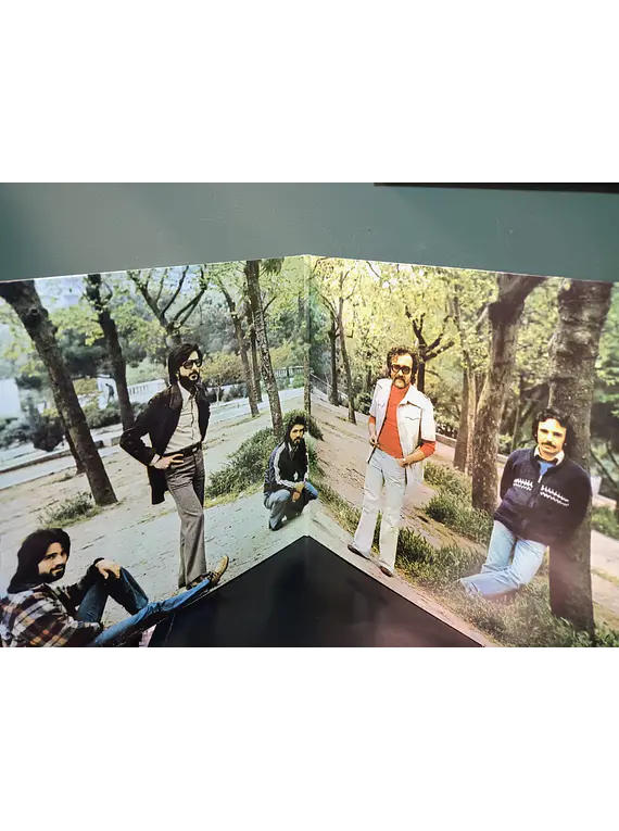 Cem Karaca ve Dervişan – Yoksulluk Kader Olamaz