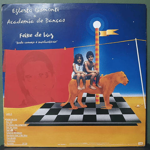 Egberto Gismonti & Academia De Danças – Feixe De Luz "Todo Começo É Involuntário"