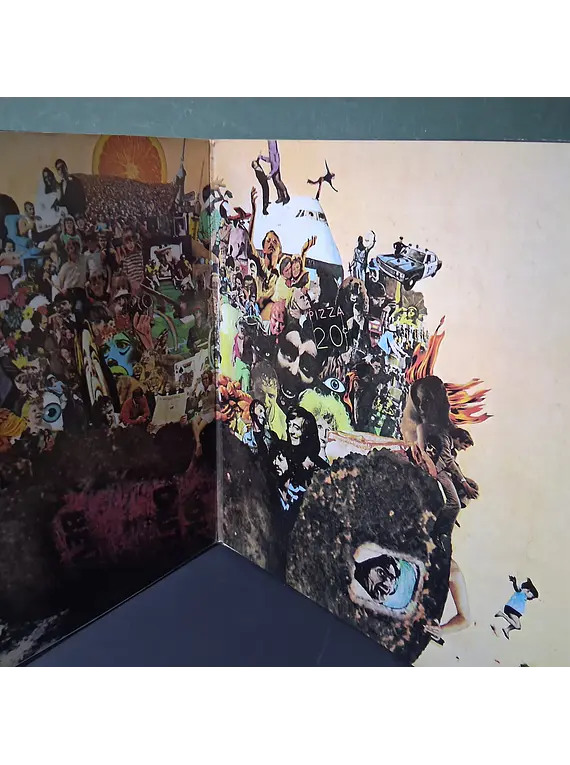 Bee Gees – Life In A Tin Can