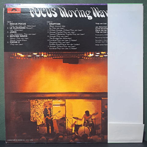 Focus – Moving Waves (Ed. Japón)