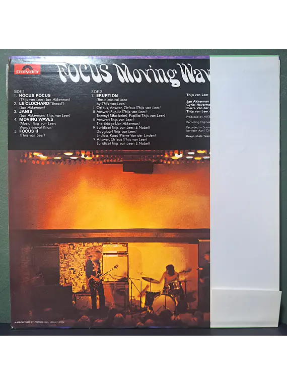 Focus – Moving Waves (Ed. Japón)