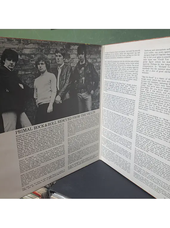 Them  – Them Featuring Van Morrison Lead Singer