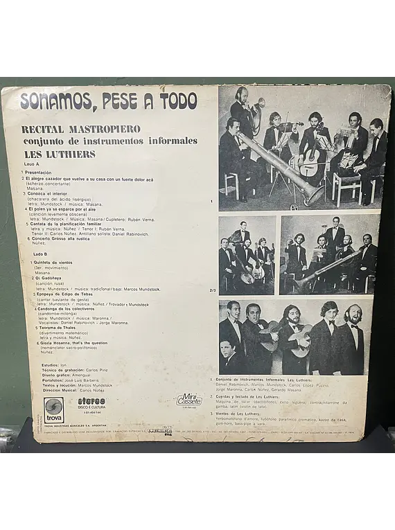 Conjunto De Instrumentos Informales Les Luthiers* – Sonamos, Pese A Todo (Recital Mastropiero)