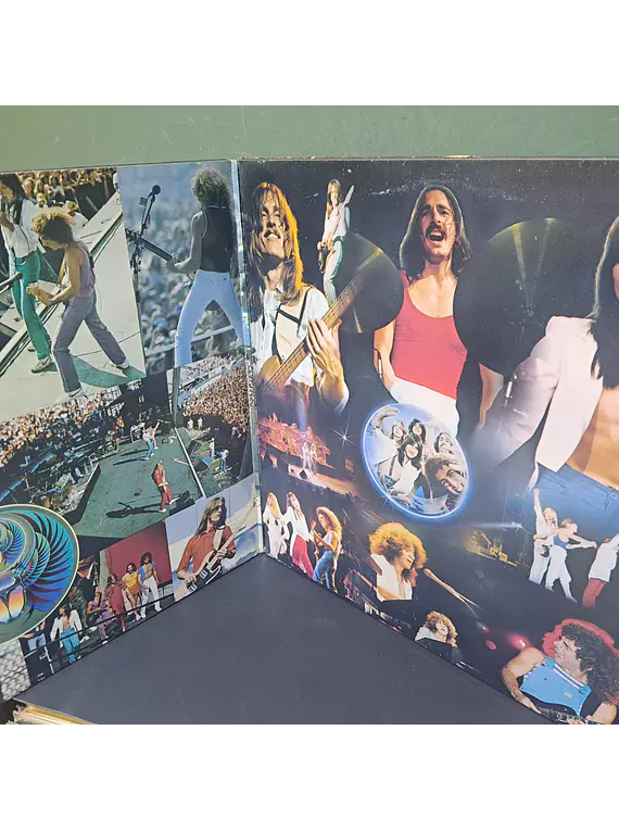 Journey – Captured