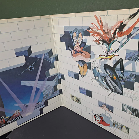 Pink Floyd – The Wall