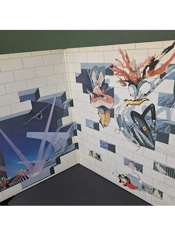 Pink Floyd – The Wall
