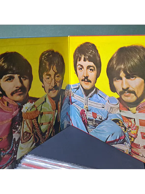 Beatles, The – Sgt. Pepper's Lonely Hearts Club Band (Ed. Japón)