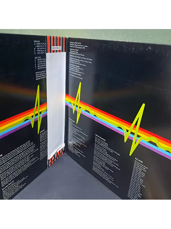 Pink Floyd – The Dark Side Of The Moon (Ed. Japón)
