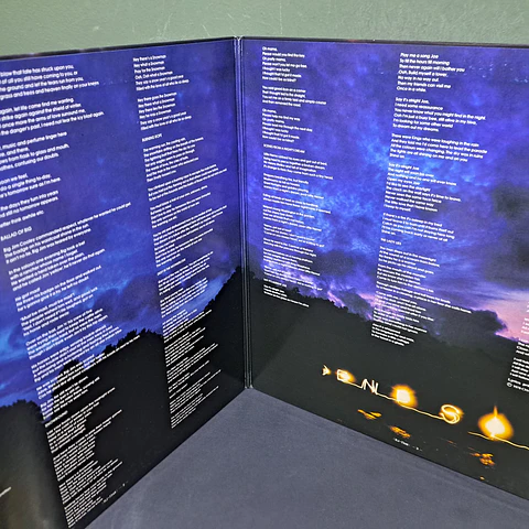 Genesis – ...And Then There Were Three... (Ed. Japón)