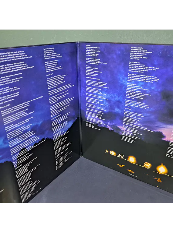 Genesis – ...And Then There Were Three... (Ed. Japón)