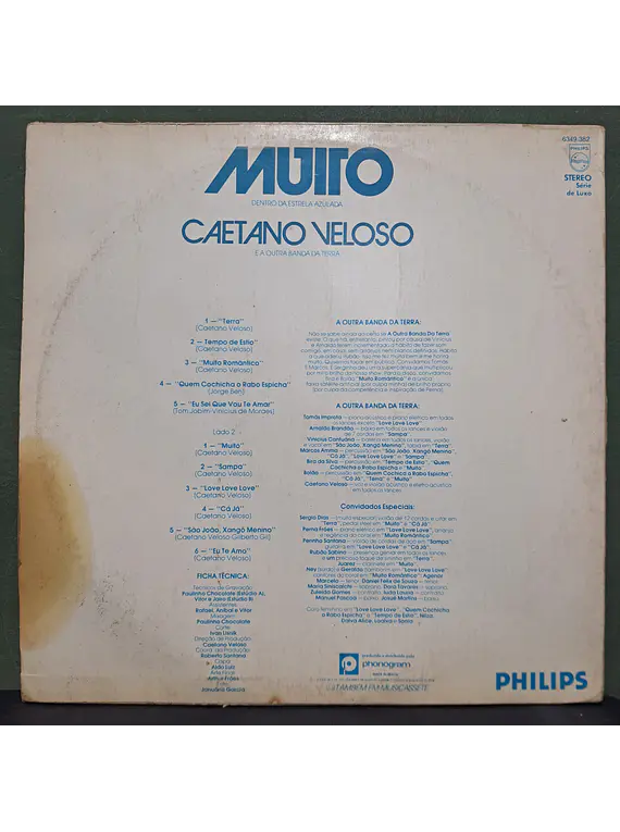 Caetano Veloso & A Outra Banda Da Terra – Muito (Dentro Da Estrela Azulada)