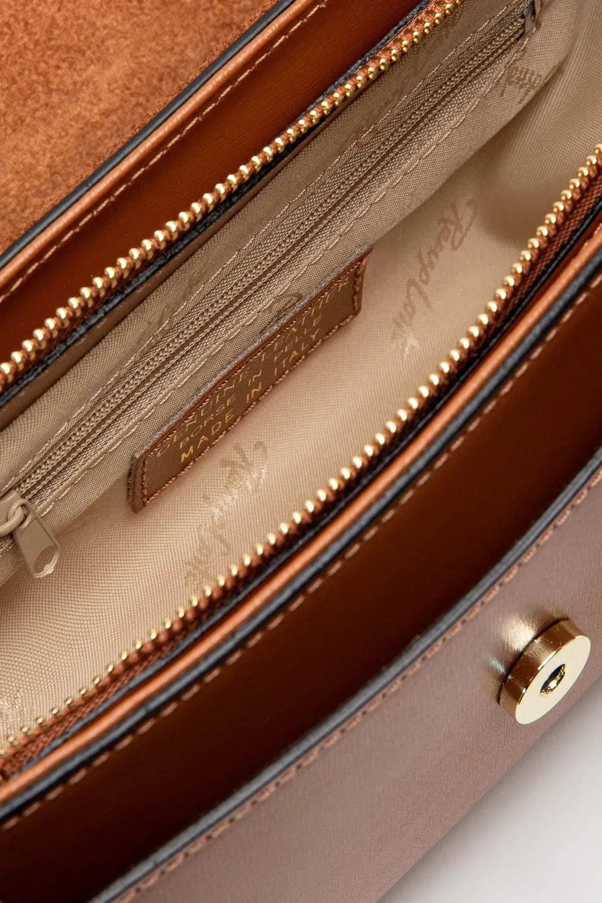 CARTERA CUERO RIVA 4