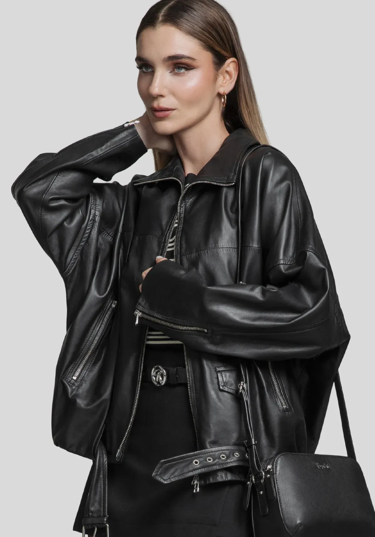 CASACA CUERO MUJER BOMBER 4